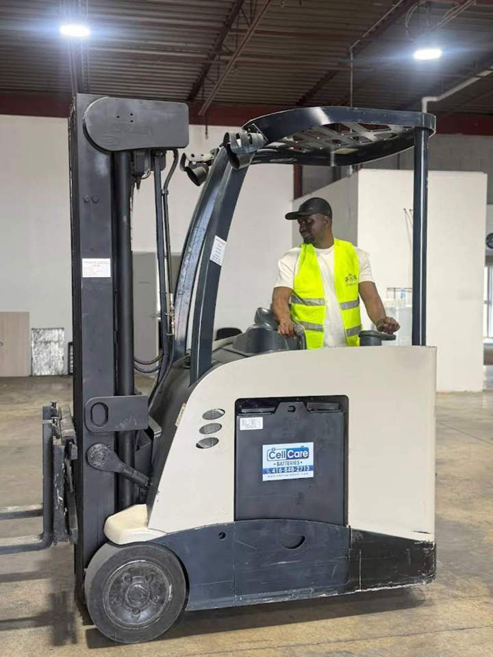 Forklift operator material handling Mississauga
